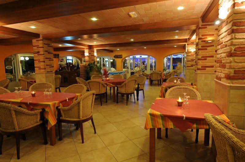 Maribel Villas Cala Blanca  Bagian luar foto